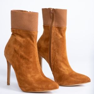 CAMEL POINTY TOE ANKLE BOOTIE